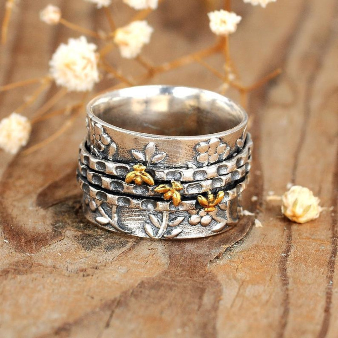 Little bee flower ring