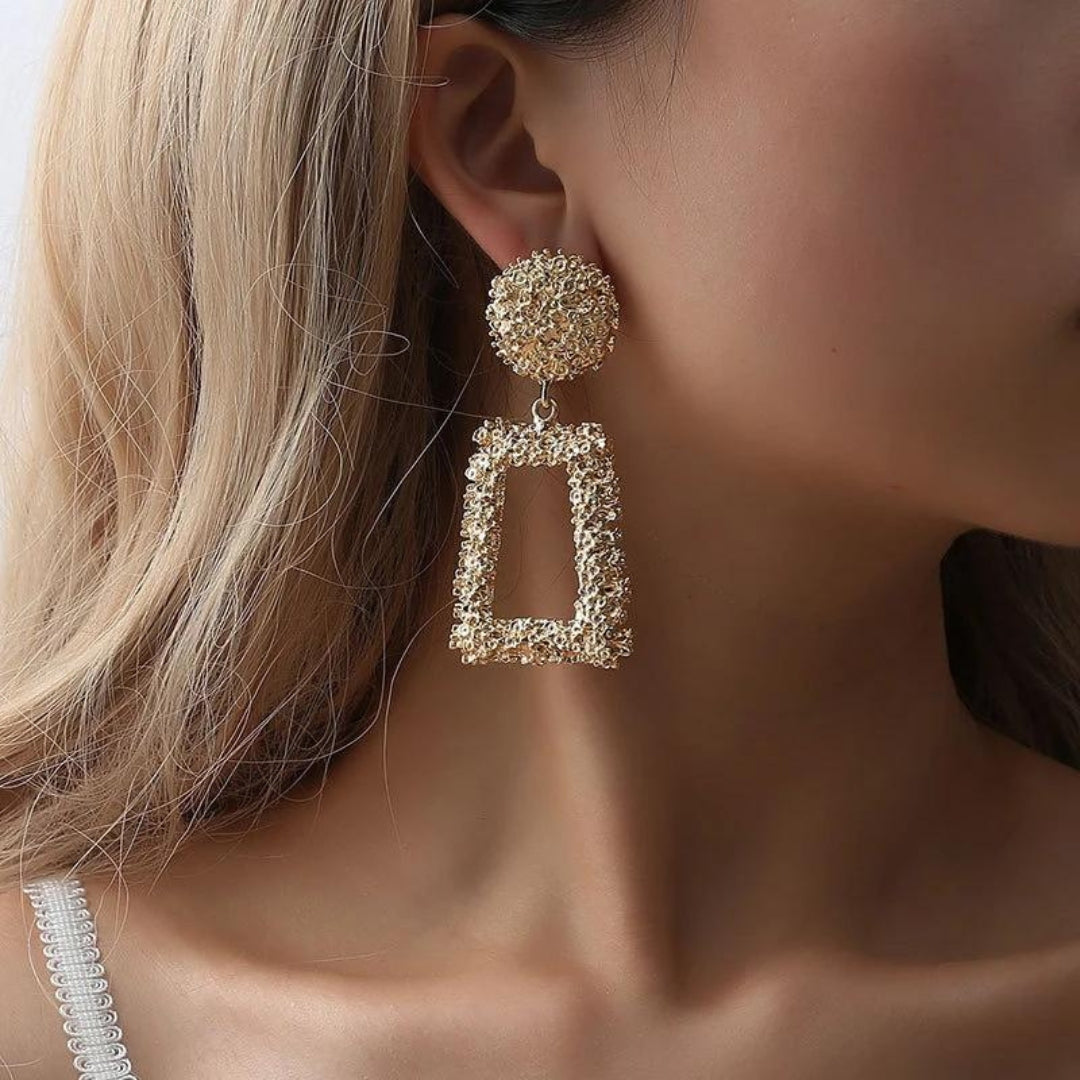 Elegant geometric earrings