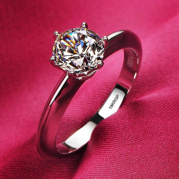 Elegant single zirconia ring