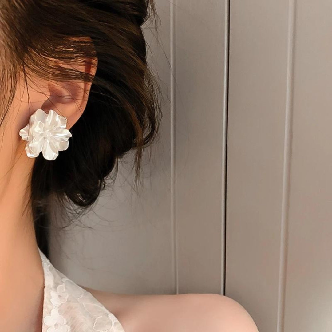 White petal earrings