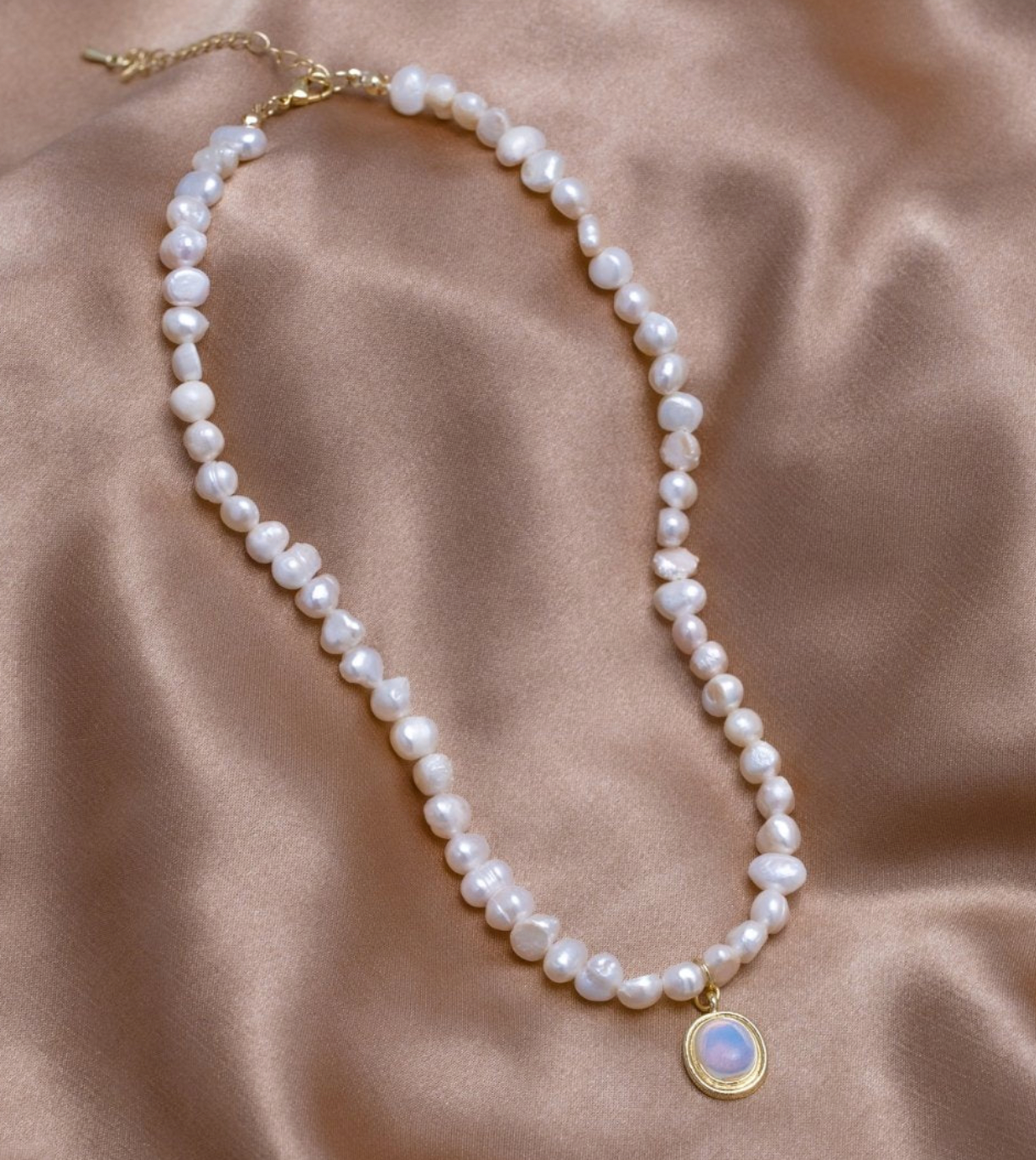 Moonstone luxurious necklace