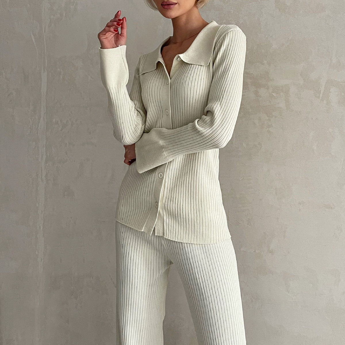 Women's button-down collar sweater and wide-leg two-piece knit set