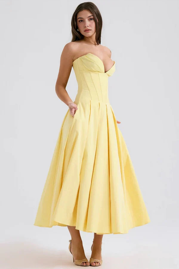 Women's Strapless Evening Gown - Sweetheart Neckline - Fitted Bodice - A-Line Silhouette