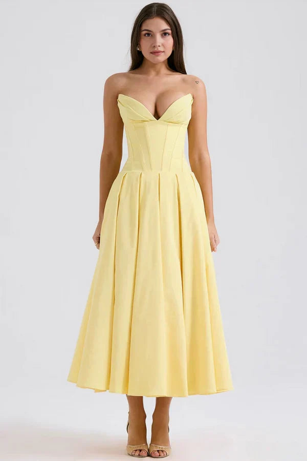 Women's Strapless Evening Gown - Sweetheart Neckline - Fitted Bodice - A-Line Silhouette