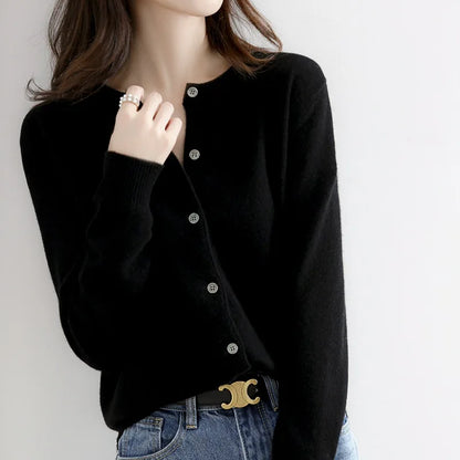 Women's round neck knitted button-down sweater