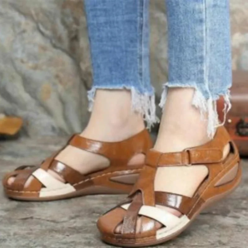 Women's Fashion Sandals - Open-Toe Strappy Design - Comfortable Flat Sole