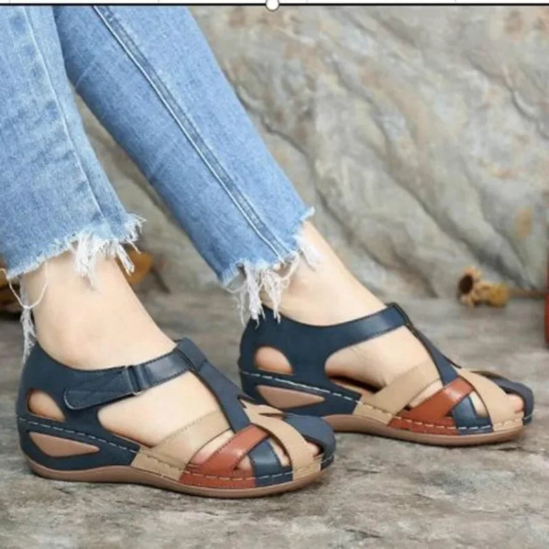 Women's Fashion Sandals - Open-Toe Strappy Design - Comfortable Flat Sole