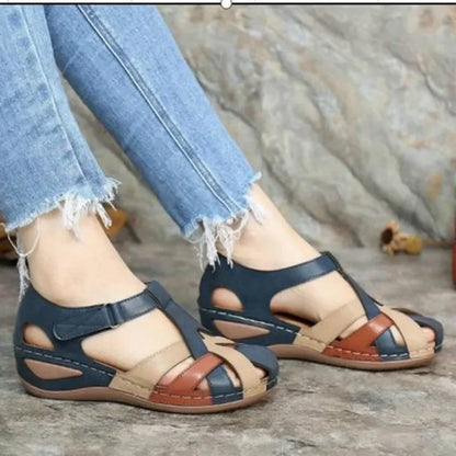 Women's Fashion Sandals - Open-Toe Strappy Design - Comfortable Flat Sole