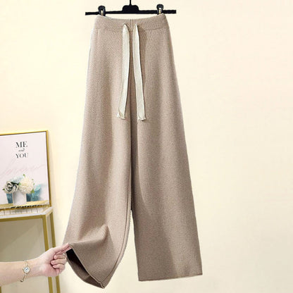 Women's long-sleeve pullover and matching pants set