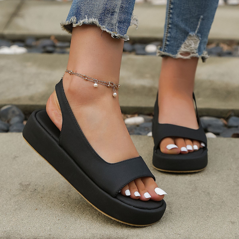 Nefeli - Slip-On Platform Sandals