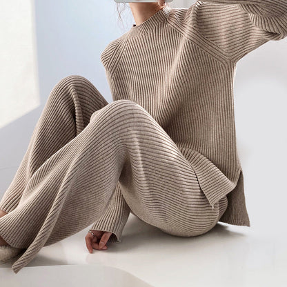 Women's Lounge Set - Ribbed Knit - Relaxed Fit - Crew Neck Top & Wide-Leg Pants