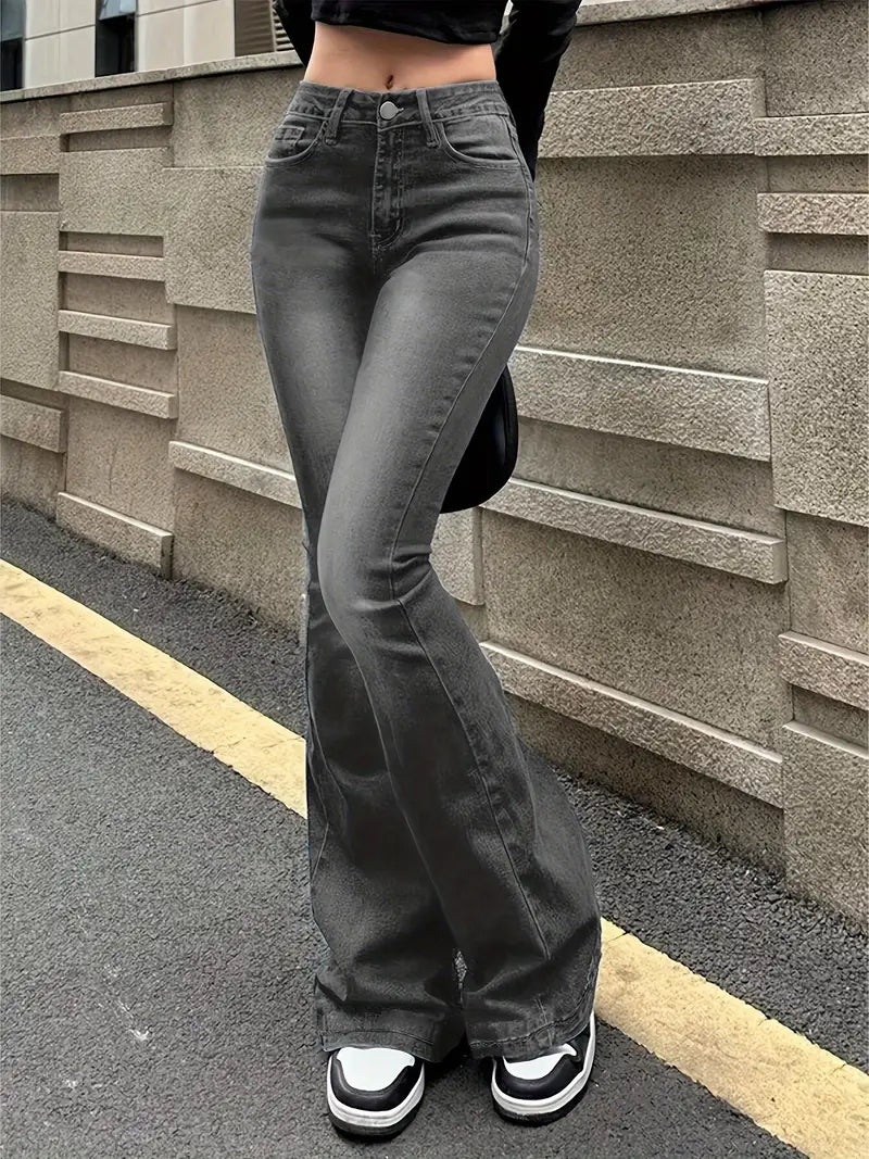 Women's stylish vintage jeans with wide legs