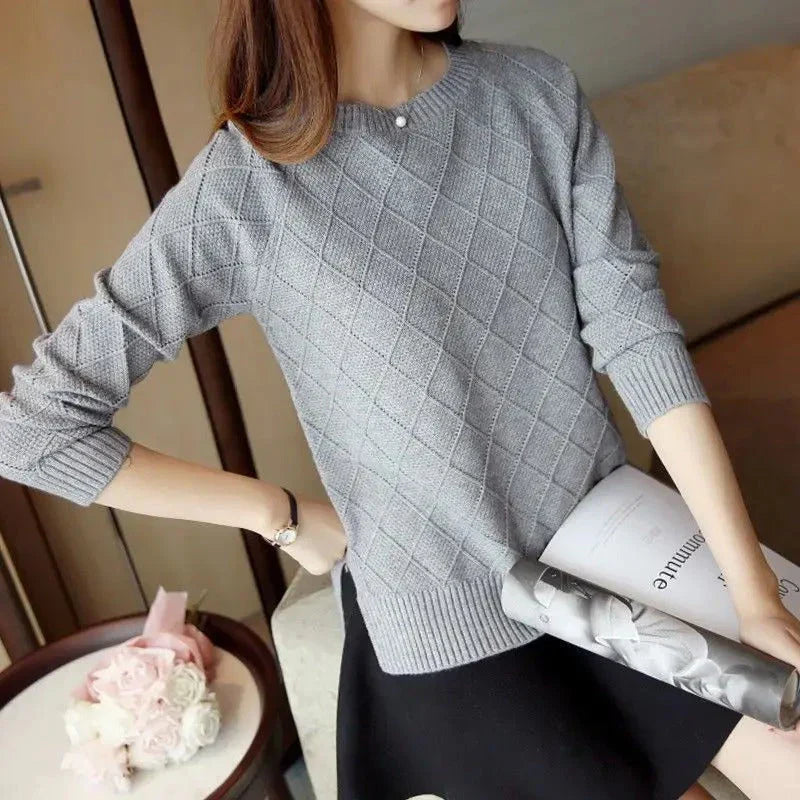 Women's warm knitted sweater