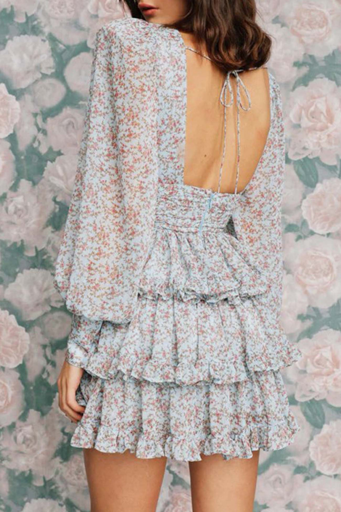 Lour - floral printed v-neck backless tiered dress