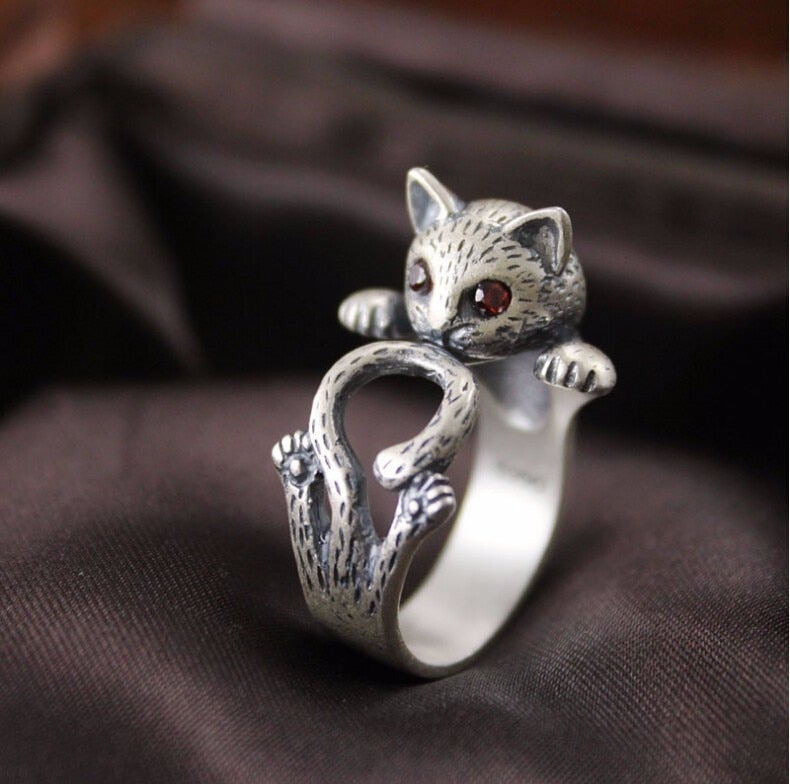Adjustable Playful Cat Ring