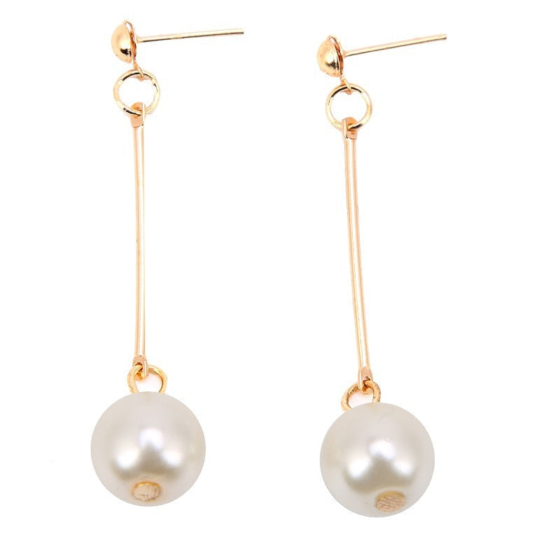 Luxurious pearl drop earrings