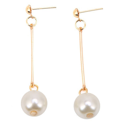 Luxurious pearl drop earrings