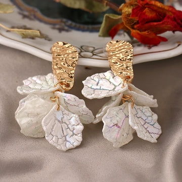 Melia - white acrylic flower petal drop earrings