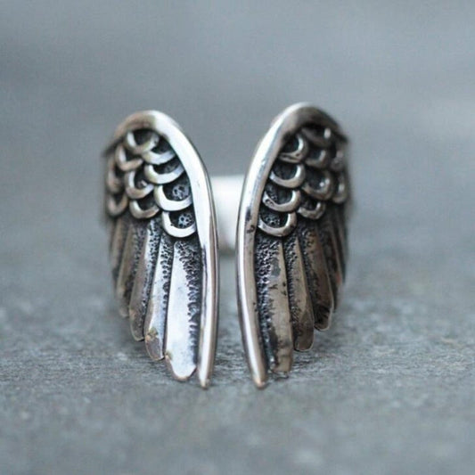 Metal Feather Design Wing Ring