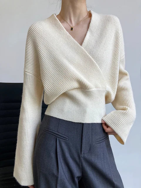 Women's elegant crossed v-neck wrap knitted sweater