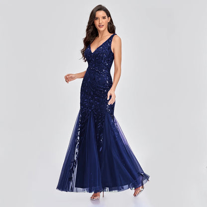 Slim elegant V-neck sleeveless evening dress for women