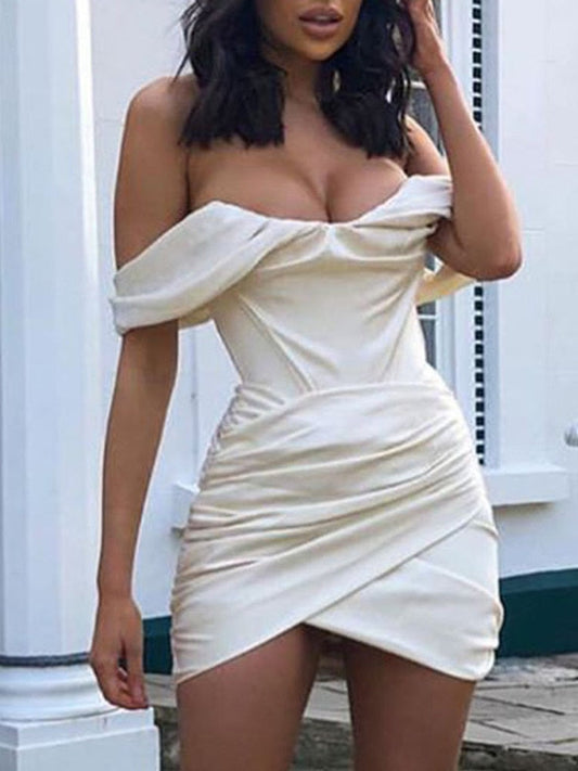 Fitted Off-Shoulder Ruched Cocktail Dress