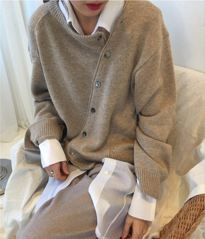 Women's oblique button lazy style cardigan