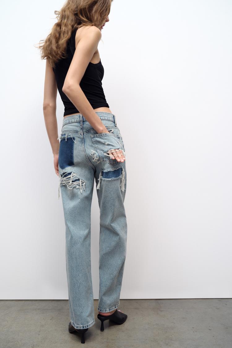 Women's trendsetting viral baggy jeans