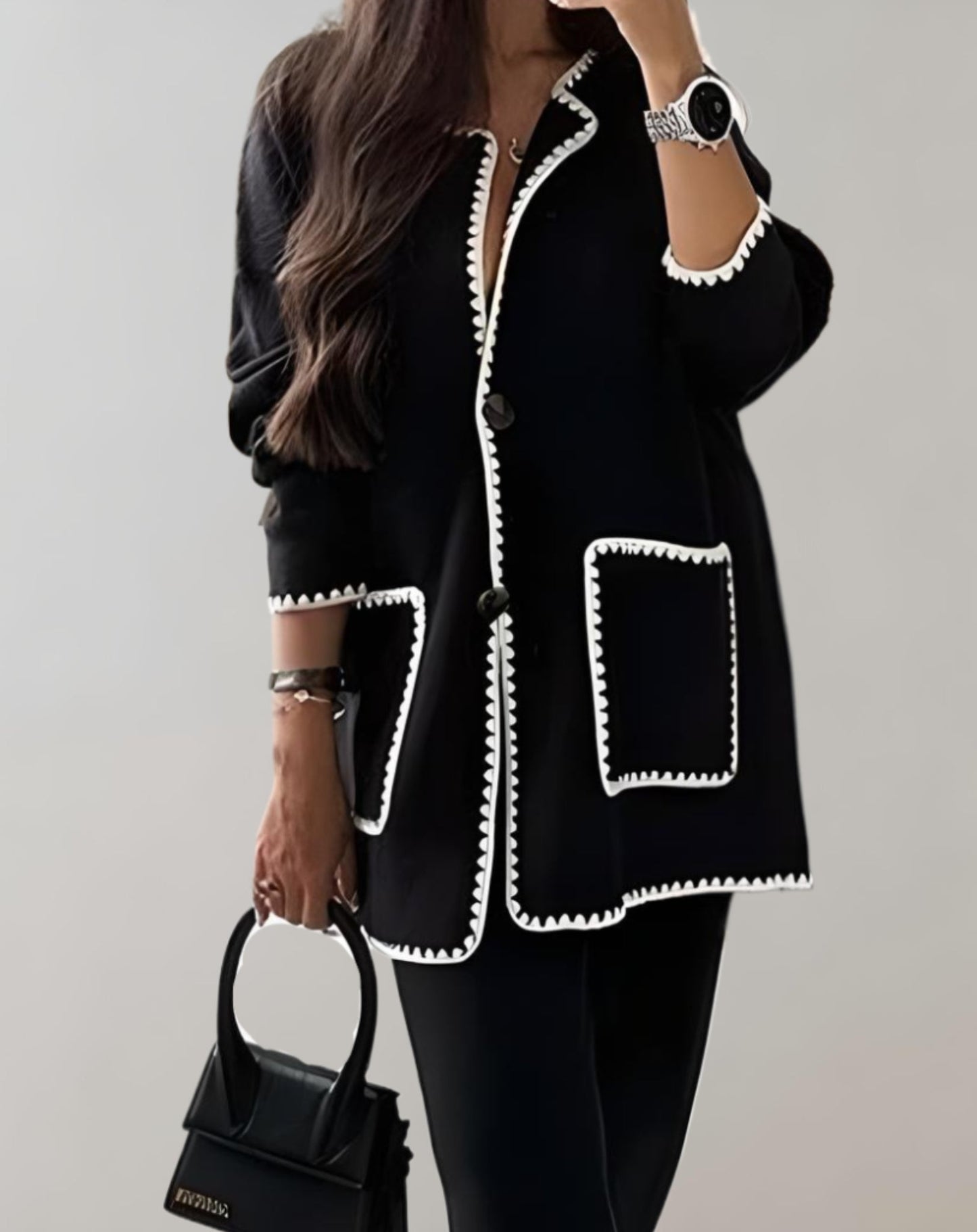 Women's two-piece suit with wide legs