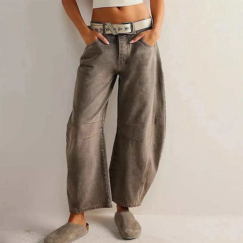 Women's relaxed-fit jeans