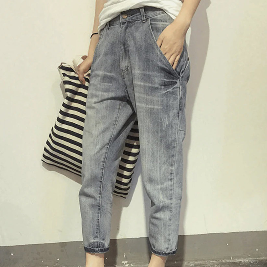 Tegan's Fashionable and Comfortable Jeans