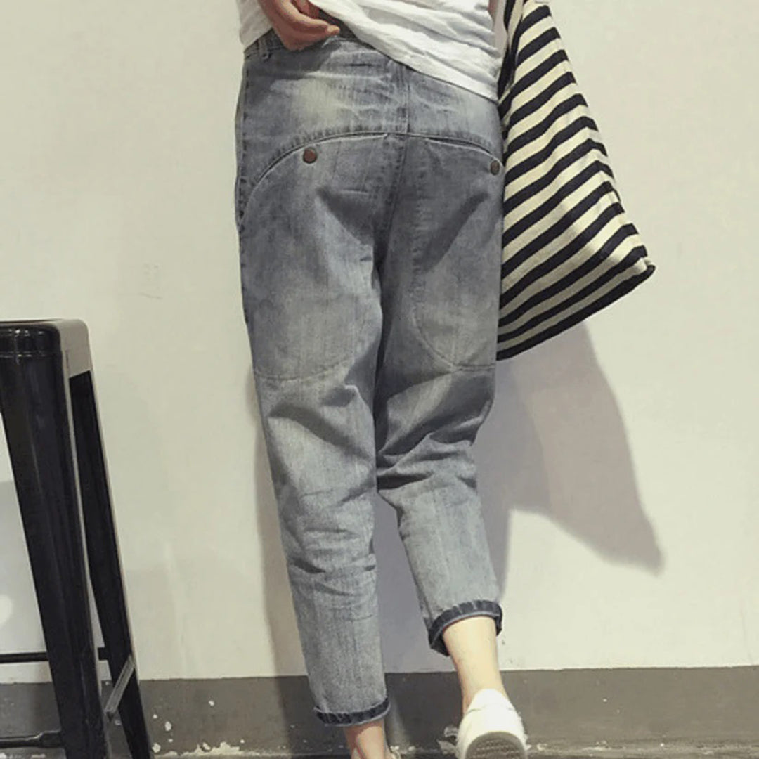 Tegan's Fashionable and Comfortable Jeans