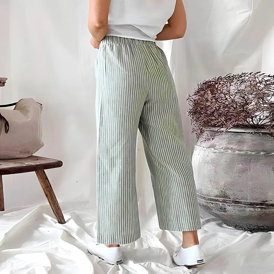 Women's Wide-Leg Pants - Elastic Waist - Relaxed Fit - With Pockets