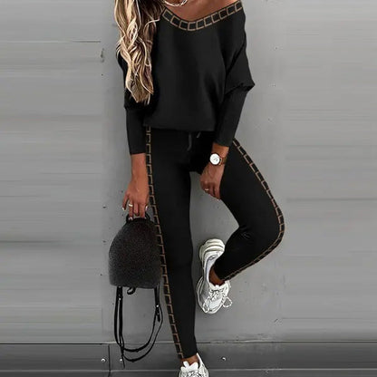 Noreen - Fashionable Women's Set with Blouse and Trousers