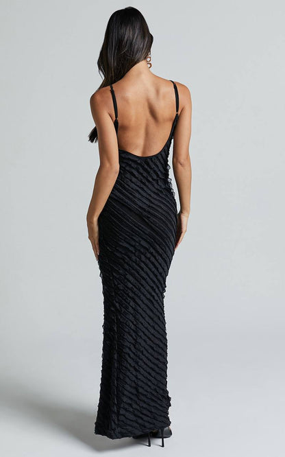 Women’s Maxi Dress – Slim Fit – Textured Knit – V-Neck – Strappy Evening Gown