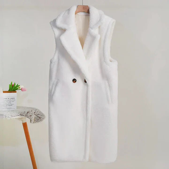 Women’s Teddy Coat – Sleeveless – Oversized Fit – Plush Sherpa Texture – Lapel Collar