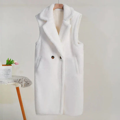 Women’s Teddy Coat – Sleeveless – Oversized Fit – Plush Sherpa Texture – Lapel Collar