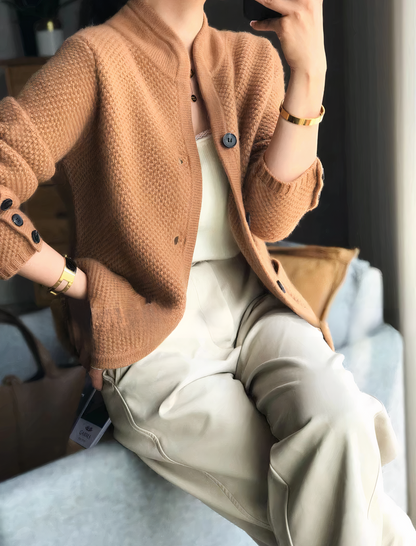 Women’s knitted cardigan