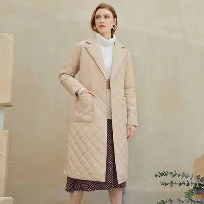 Women's diamond-shaped coat with waist tie