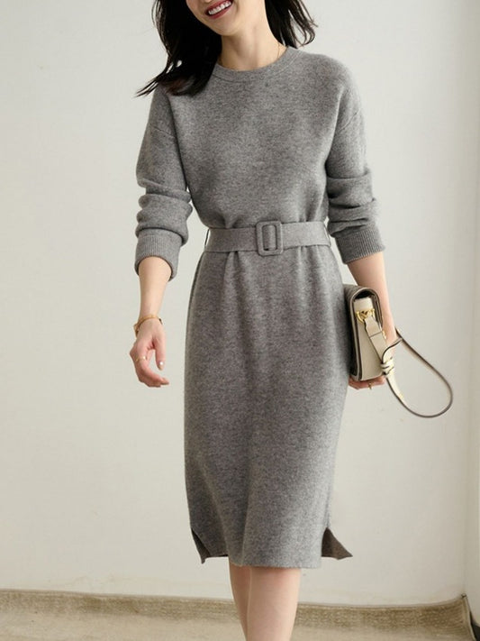 Knitted O-Neck Belted Dress