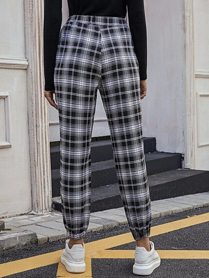 Women’s Plaid Jogger Pants – Relaxed Fit – Elastic Waistband – Tapered Leg