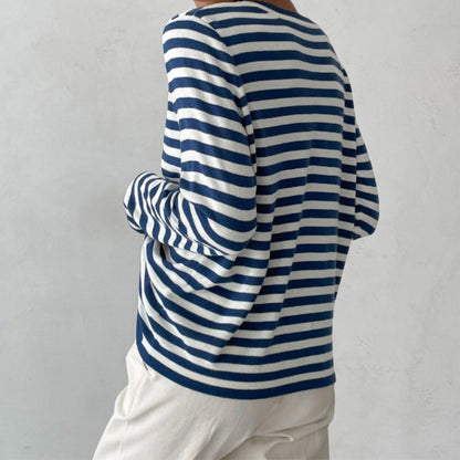 Women's round neck striped sweater