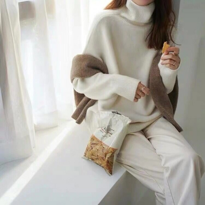 Women’s Turtleneck Sweatshirt – Oversized Fit – Knit Fabric – Drawstring Hem – Long Sleeve