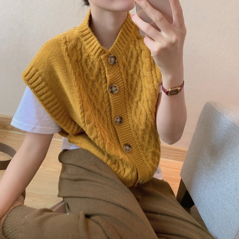Cable Knit Wool Relaxed Fit Sweater Vest 