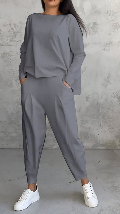 Women's Two-Piece Lounge Set - Loose Fit Long-Sleeve Top & Tapered Pants - Casual Wear