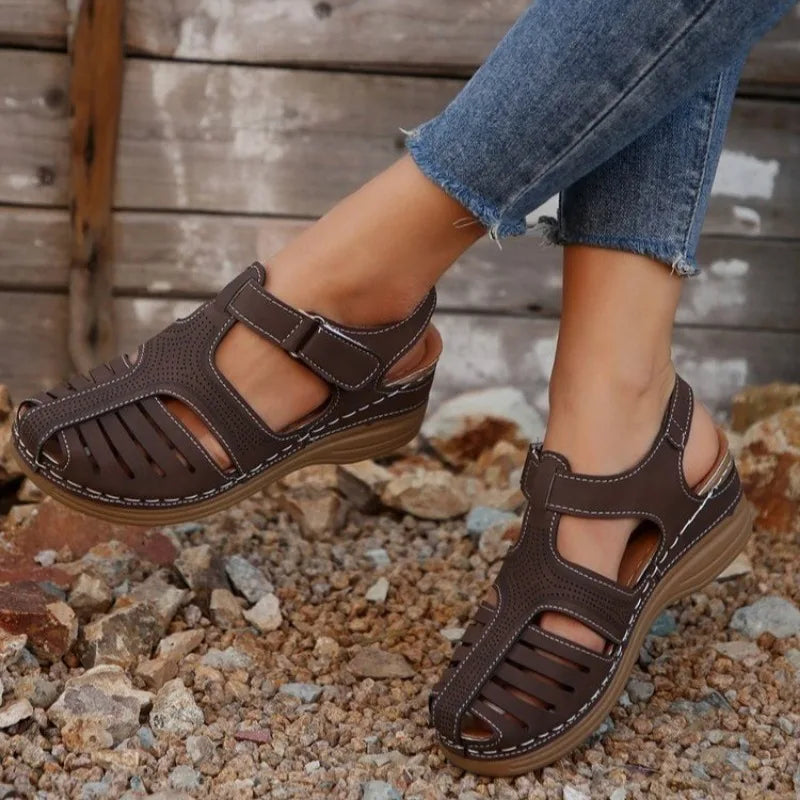 Women's Casual Sandals - Closed Toe - Adjustable Strap - Breathable Design