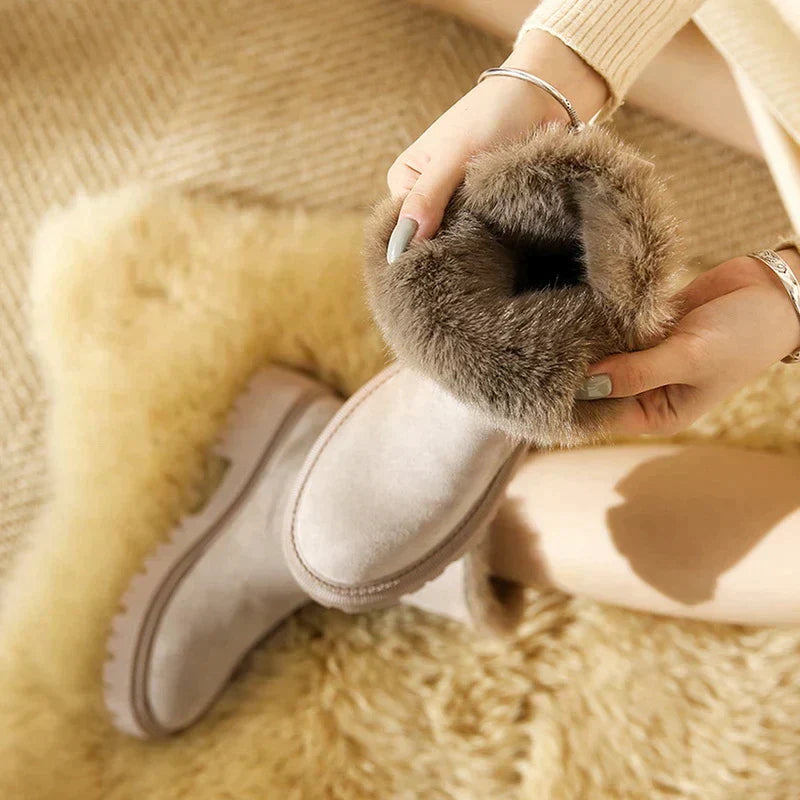 Women's fur snow boots with platform heel