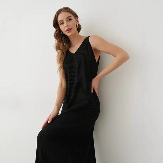Relaxed Fit Pleated Spaghetti Strap Maxi Dress