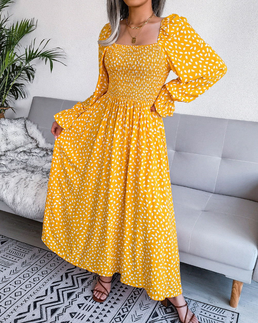 Romara - Stylish summer dress with polka dot print and long puff sleeves