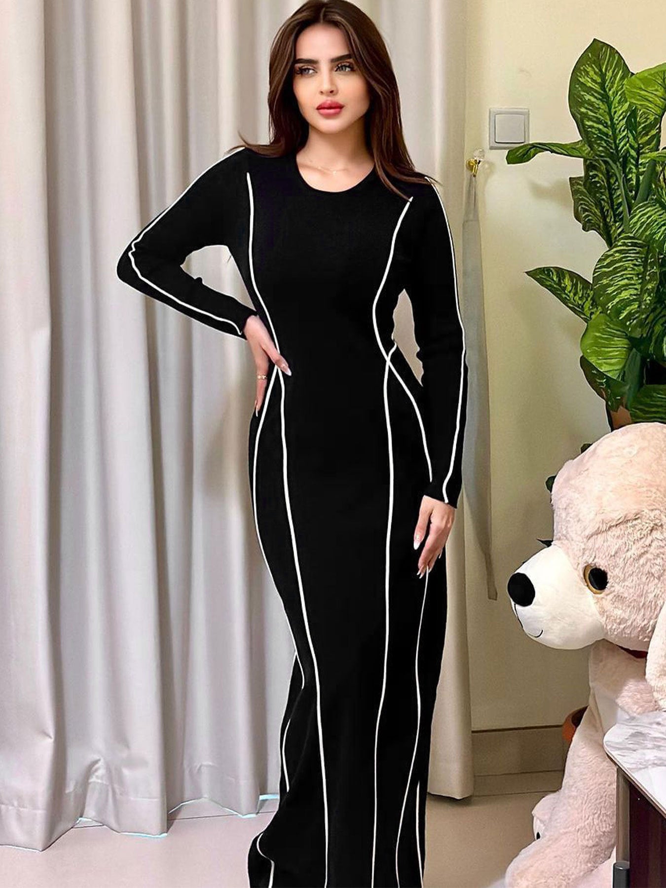 Women's Elegant Long Sleeve Maxi Dress - Striking Contrast Stripes - Form-Fitting Silhouette
